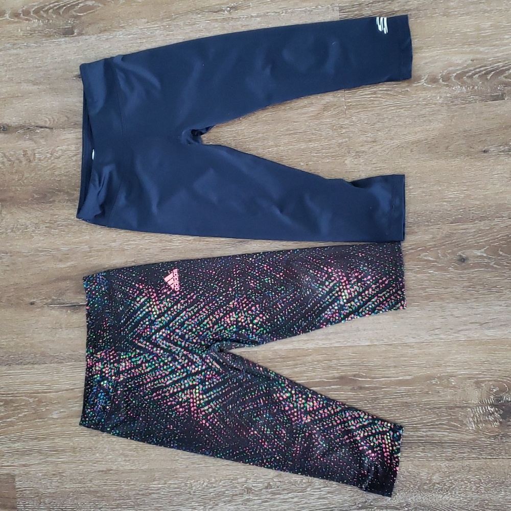 Two pairs Skechers Adidas girls athletic capri pants size 6X 7/8 navy multicolor